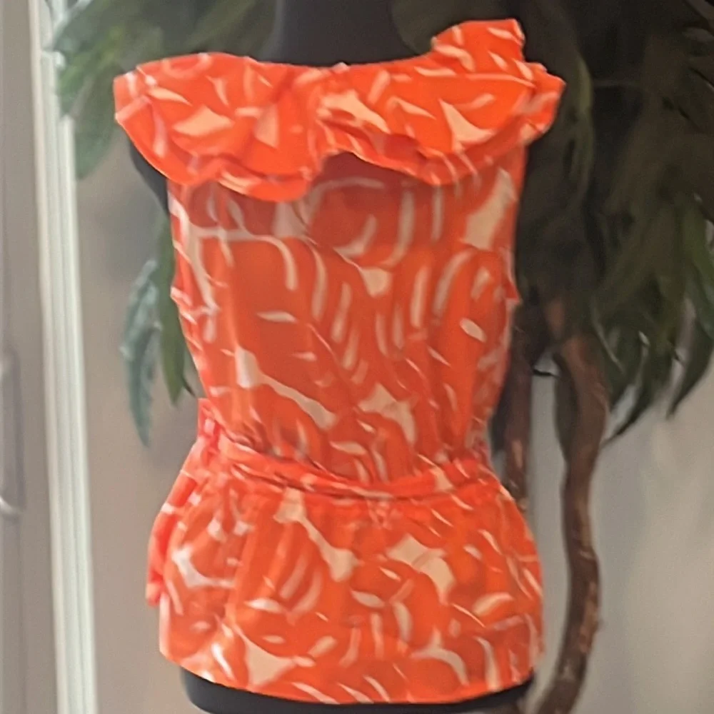 Who What Wear Ruffled Top - Picture 4 of 4